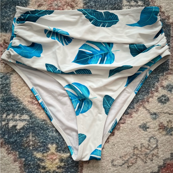 Cupshe bikini - Picture 2 of 6